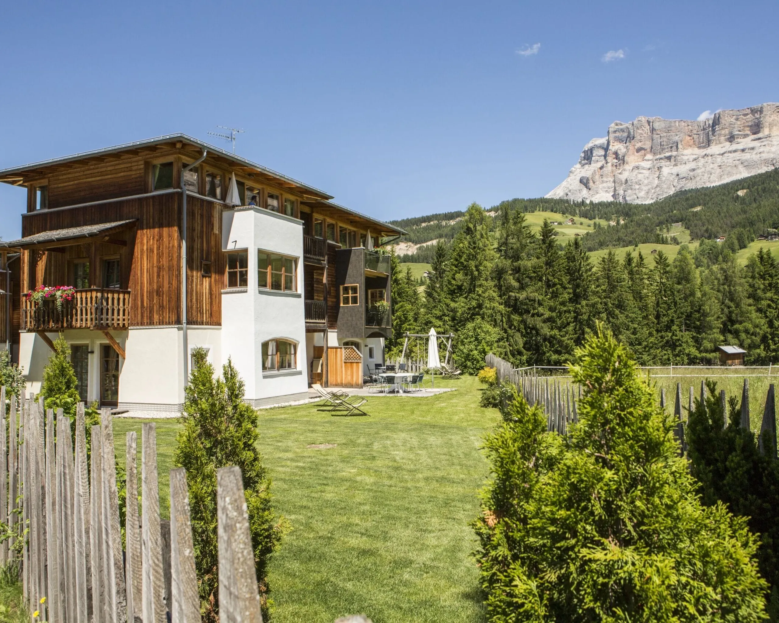 Appartamenti les viles la villa